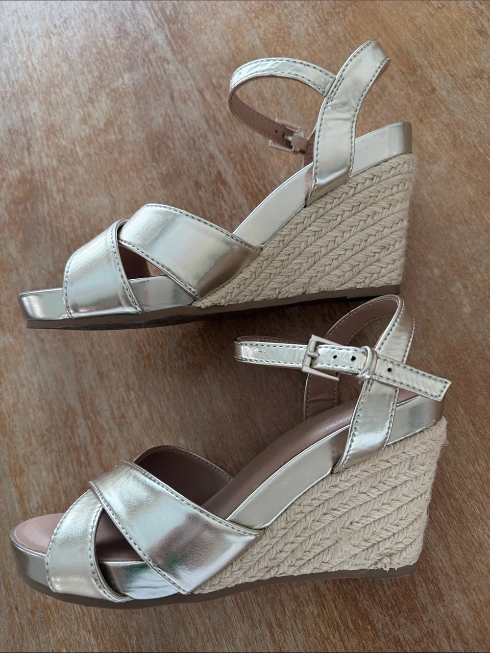 Aerosoles Pastel Soft Gold Metallic Espadrille Wedge Sandals Size 7.5